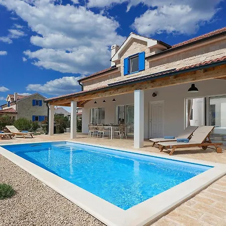 Lovely In With Kitchen Holiday home Pasman