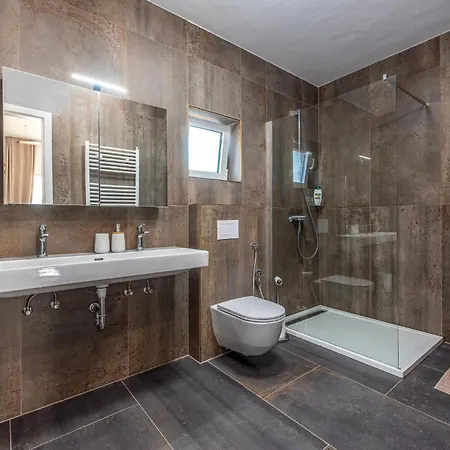 Lovely In With Kitchen Holiday home Pasman